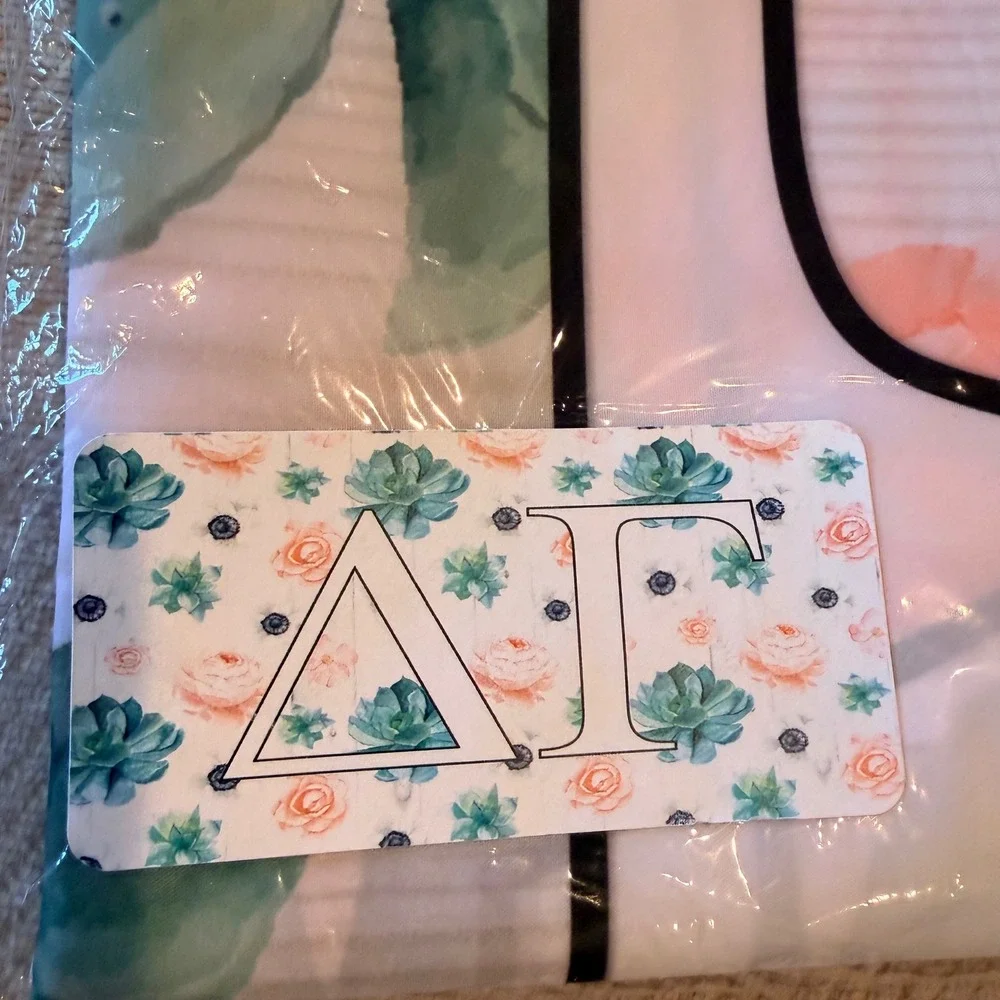 Sorority Shop Delta Gamma Succulent Floral Flag Banner Dorm Decor 3x5 White